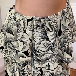 off shoulder blouse. 😻